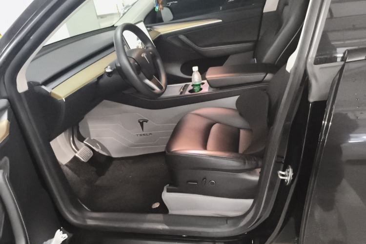 Used Tesla Model Y 2022 Rear-Wheel-Drive Version