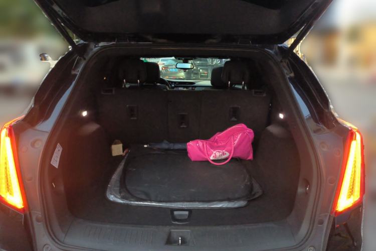 Used Cadillac XT5 2018 28E Four-Wheel Drive Tech Version