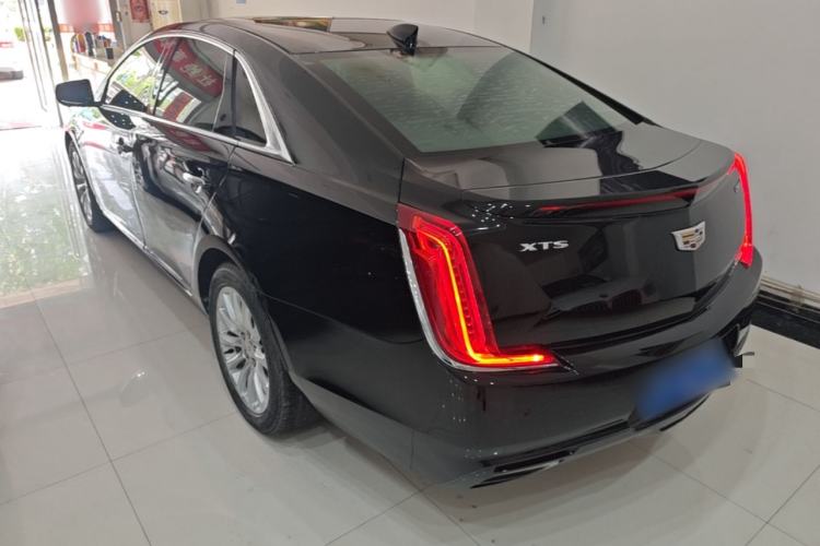 Used Cadillac XTS 2018 28T Tech Edition Rear Left 45 Deg