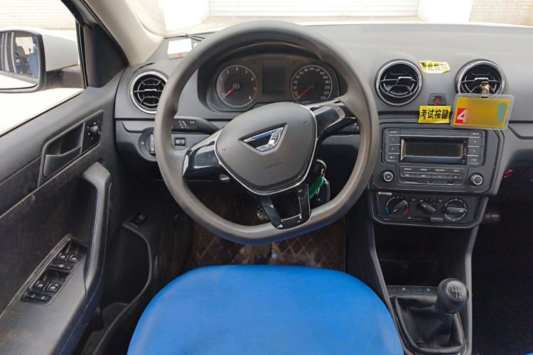 Used Jetta VA3 2019 1.5L Manual Entry-Level Version Steering Wheel