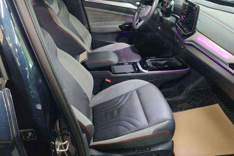 Used Volkswagen ID.4 CROZZ 2022 High-Performance PRIME Edition Right Front Seat