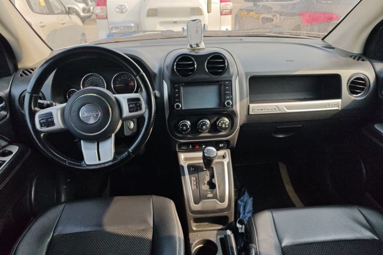 Used Jeep Compass (Import) 2014 2.4L Four-Wheel Drive Serpentine Collection Edition