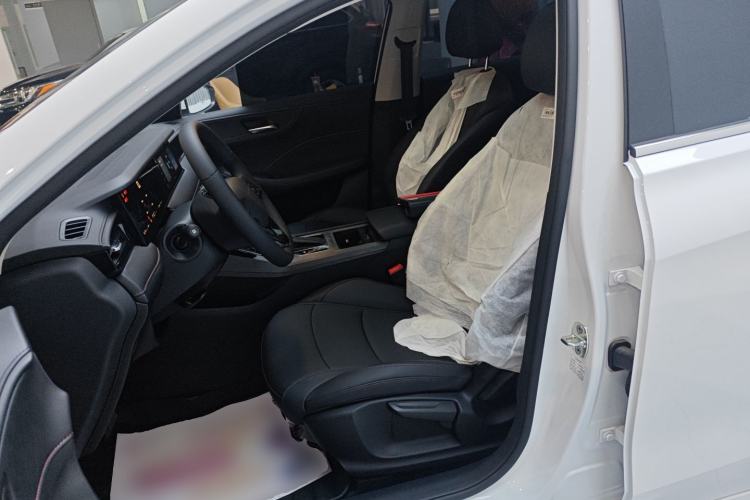 Used Roewe i5 2026 Model 1.5L CVT Luxury Version