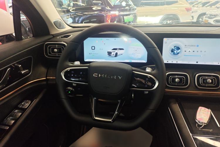 Used Chery Tiggo 9 2023 2.0T Dual-Clutch Two-Wheel Drive Luxury Edition 5 Seats Steering Wheel