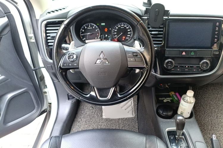 Used Mitsubishi Outlander 2016 2.4L 4x4 Elite Edition 5 Seats
