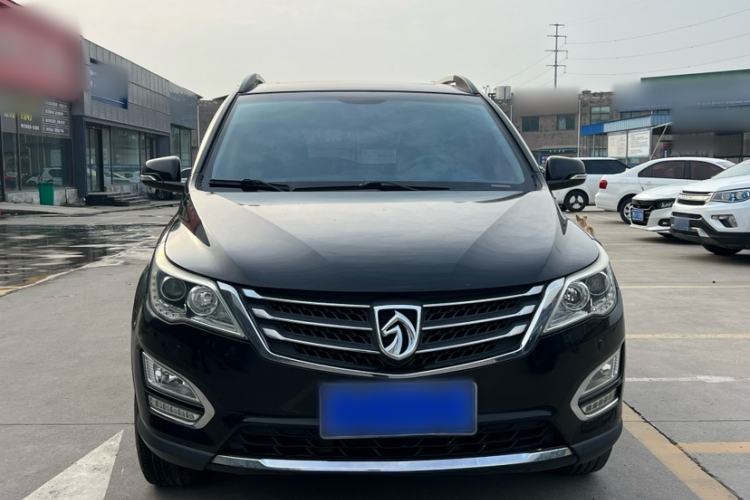 Used Baojun 560 2015 1.8L manual luxury version