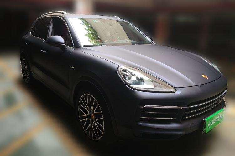 Used Porsche Cayenne E-Hybrid 2021 Cayenne E-Hybrid 2.0T Front Right 45 Deg