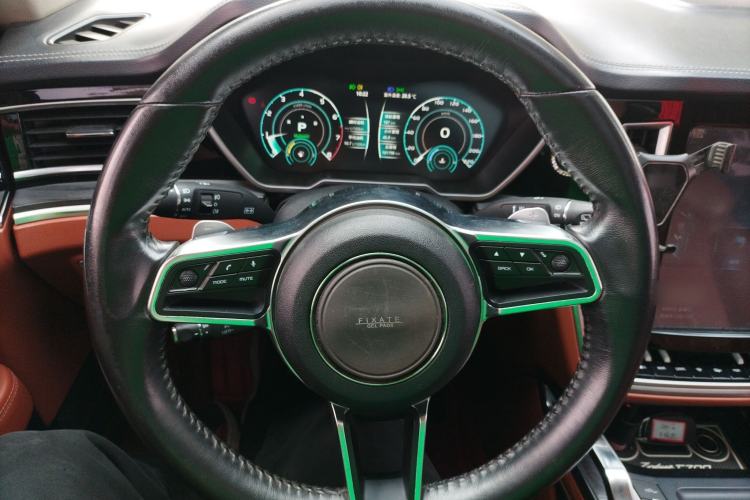 Used Zotye T700 2017 1.8T Dual-Clutch Prestige Model
