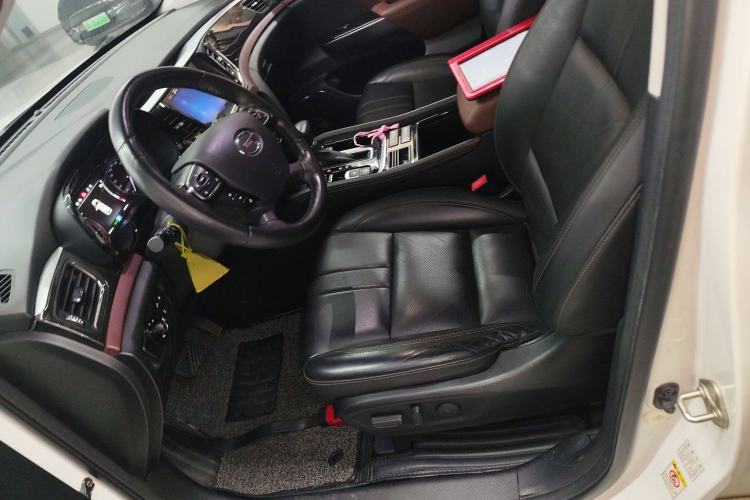 Used GAC Trumpchi GS8 2017 320T Two-Wheel Drive Luxury Smart Connectivity Version (7 Seats)
