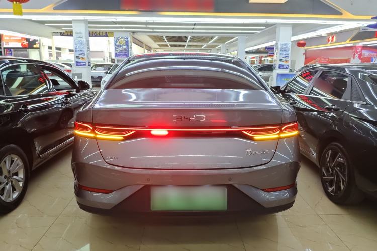 Used BYD Qin PLUS 2025 DM-i Smart Drive 55KM Leading Model
