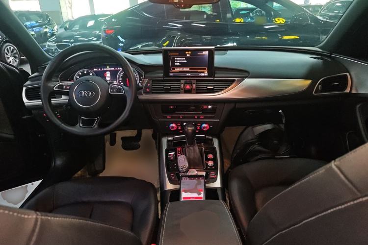 Used Audi A6L 2018 30th Anniversary Edition 35 TFSI Sport Edition Center Console