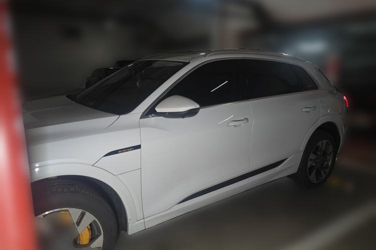 Used Audi e-tron 2019 55 quattro Technology Edition Guazi used car, China used car export, Used car for sale, Used Audi cars, Cheapest cars for sale, Electric vehicle, New energy car