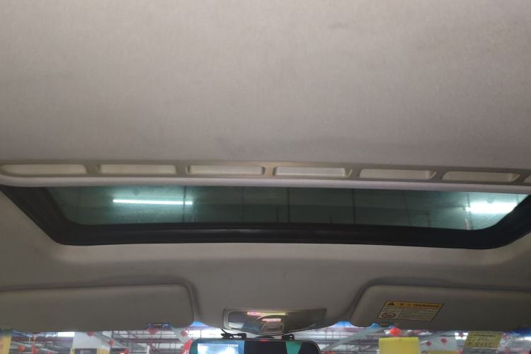 Used Roewe 360 2017 1.5L Automatic Luxury Edition
