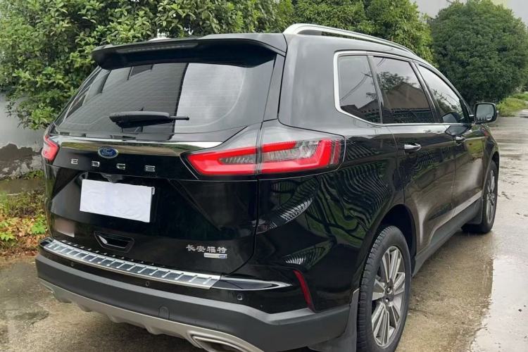 Used Ford Edge 2022 PLUS EcoBoost 245 Four-Wheel Drive Platinum Edition 7-Seater