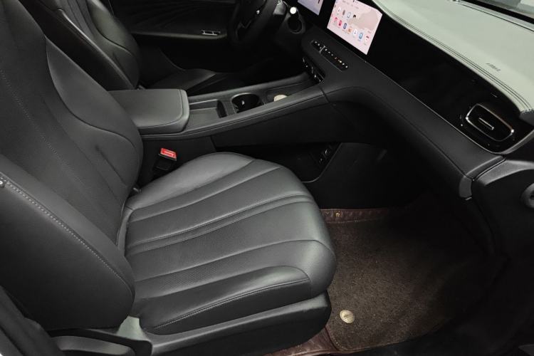 Used Roewe D7 2023 DMH 125km Superior Edition Right Front Seat