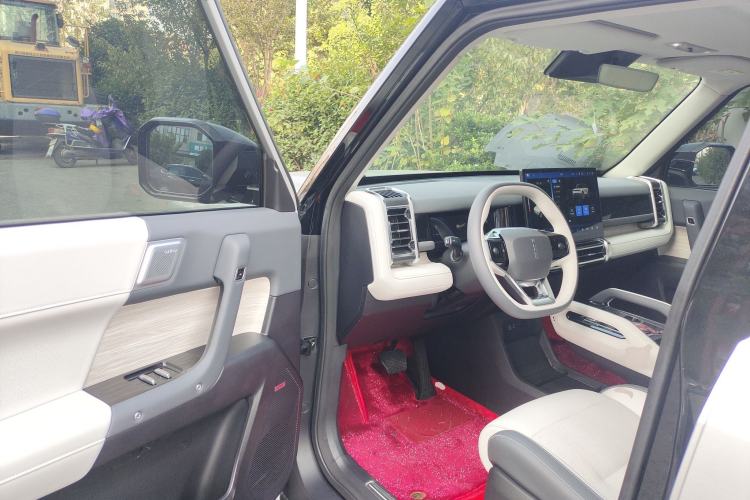 Used iCAR 03 2024 501km Four-wheel Drive Long-Range Advanced Version Driver Seat