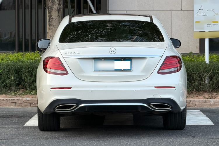 Used Mercedes-Benz E-Class 2016 E 300 L Sporty and Stylish Model