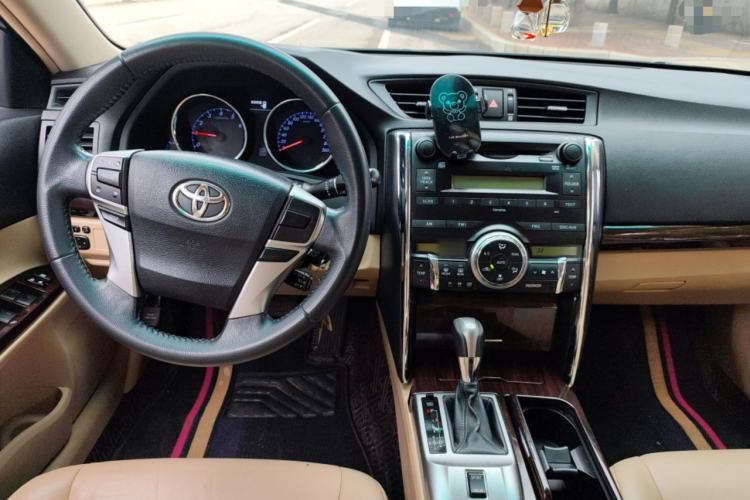 Used Toyota Reiz 2013 2.5S Elite Edition Center Console