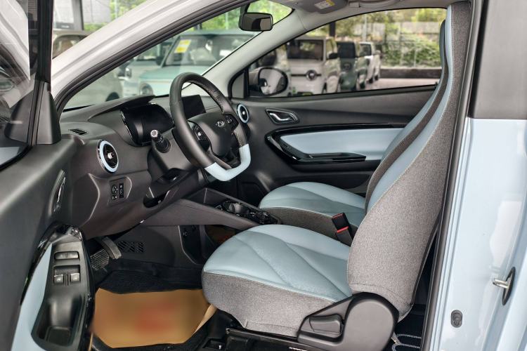 Used Chery New Energy Little Ant 2022 300 000 Yuan "Ant Fan" Edition "Extra Sweet" Version Lithium Iron Phosphate 29.2 kWh 30 kW 301 km