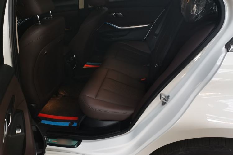 Used BMW i3 2022 eDrive 35 L
