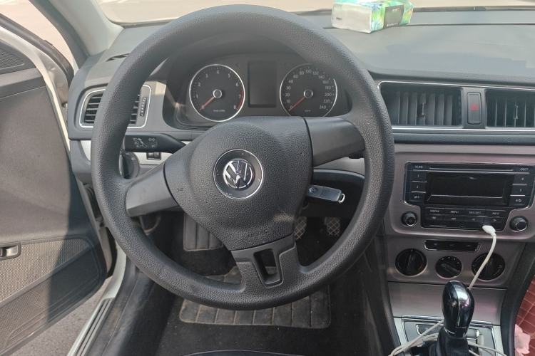 Used Volkswagen Lavida 2013 Restyled Classic 1.6L Automatic Comfort Edition Steering Wheel