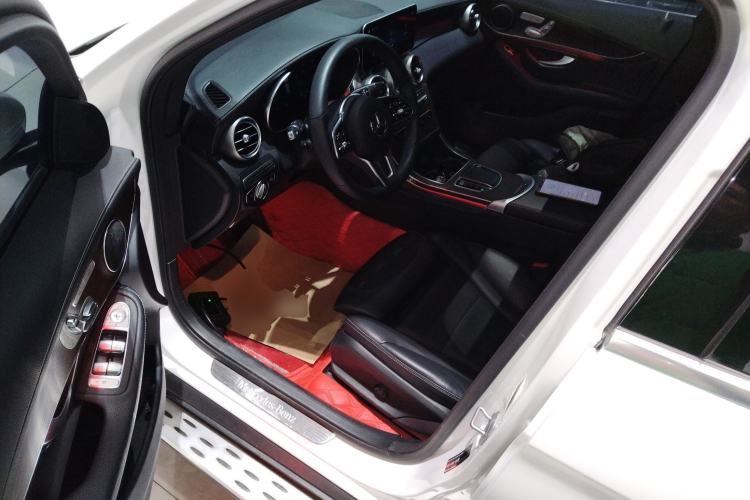 Used Mercedes-Benz GLC 2020 Facelift GLC 300 L 4MATIC Dynamic Edition
