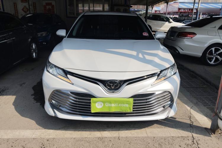Used Toyota Camry 2019 Revised Version 2.0G Luxury Edition
