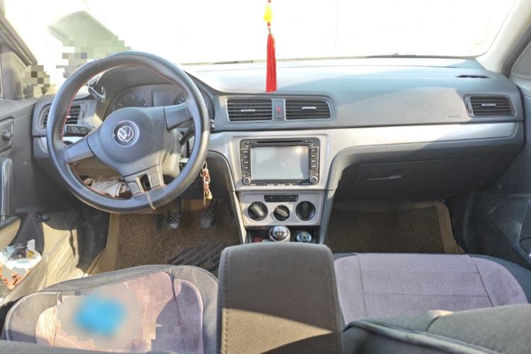 Used Volkswagen Lavida 2013 Revised Classic 1.6L Manual Fashion Edition