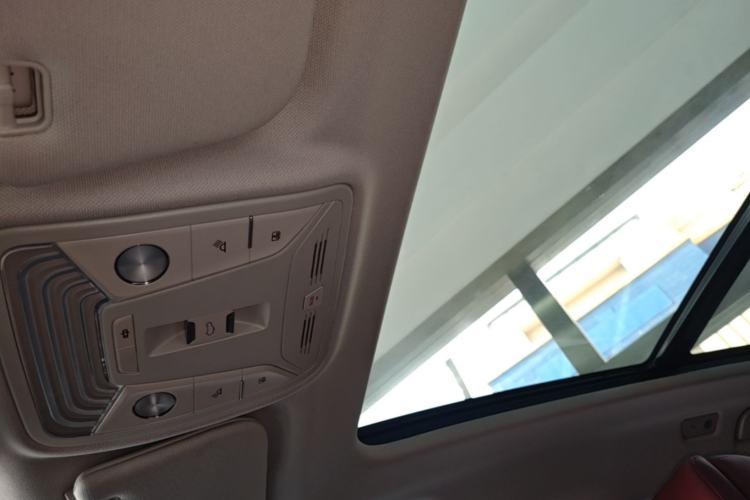 Used Hongqi HS5 2023 2.0T Four-Wheel Drive Flagship Pro Edition
