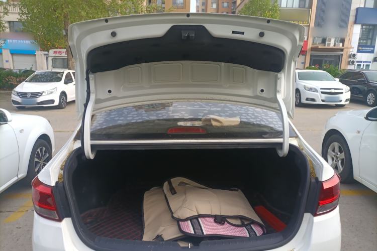 Used Kia K2 2017 Sedan 1.4L Automatic GLS Trunk