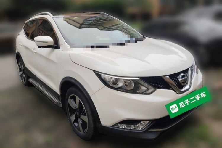 Used Nissan Qashqai 2017 2.0L CVT Luxury Edition China V Standard Front Right 45 Deg