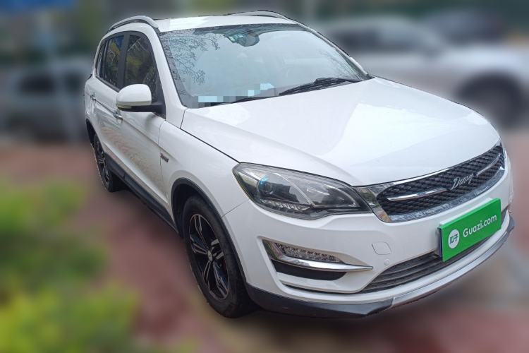 Used Zotye Domy X5 2017 Platinum Edition 1.5T Manual Luxury Model Front Right 45 Deg