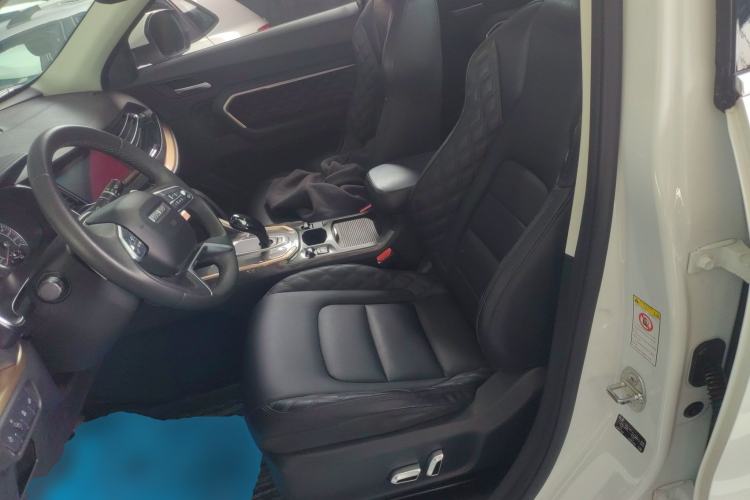 Used Haval H6 2021 1.5 GDIT Automatic Champion Edition Left Front Seat