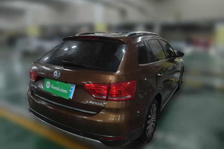 Used Volkswagen Cross Lavida 2014 1.6L Automatic Rear Right 45 Deg