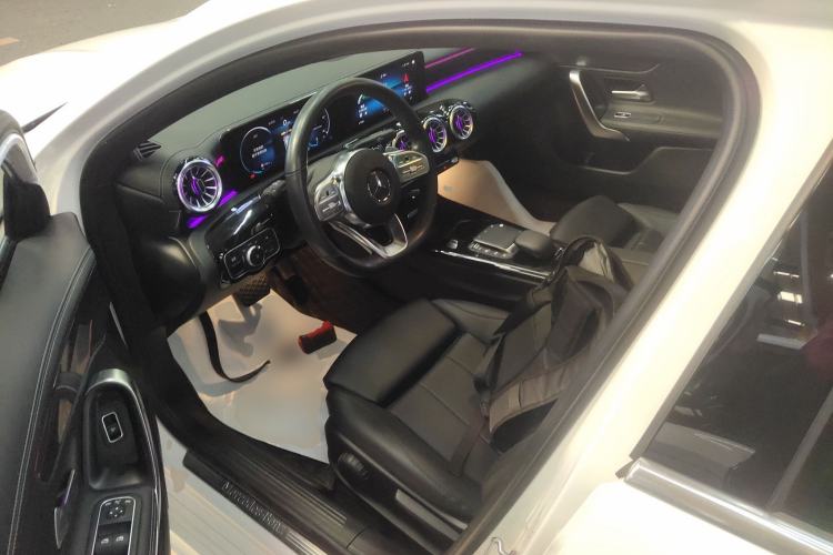 Used Mercedes-Benz A-Class 2022 Restyled A 200 L Sport Sedan Fashion Version
