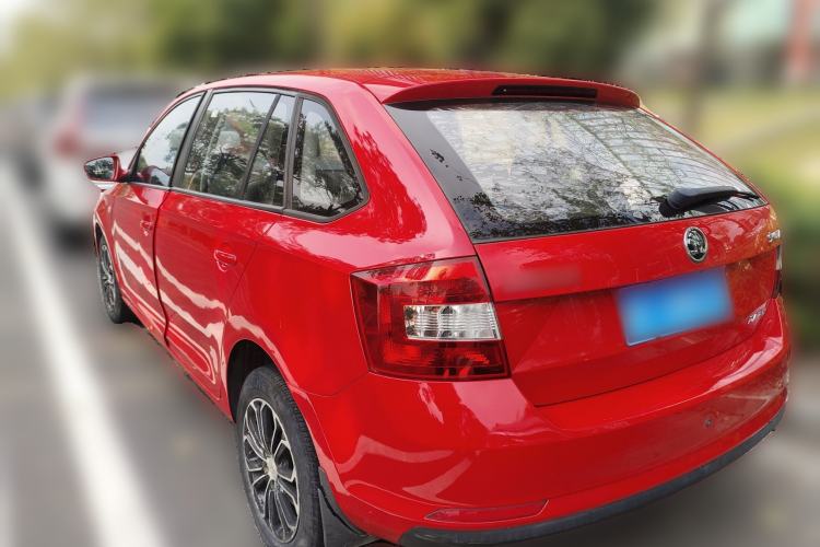 Used Skoda Rapid Spaceback 2016 Revised Version 1.4L Manual Front-Drive Edition
