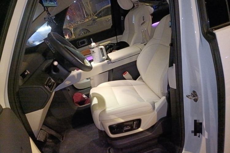 Used Li Auto MEGA 2025 Home Family Special Edition
