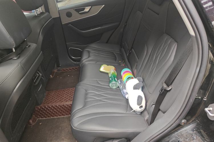 Used Hongqi HS5 2025 2.0T Two-Wheel Drive Flagship Pro Edition
