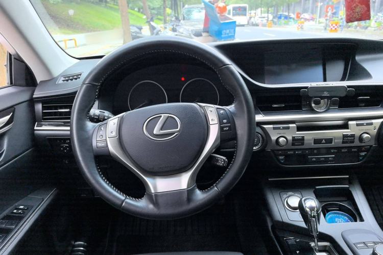 Used Lexus ES 2014 250 Elite Edition Steering Wheel