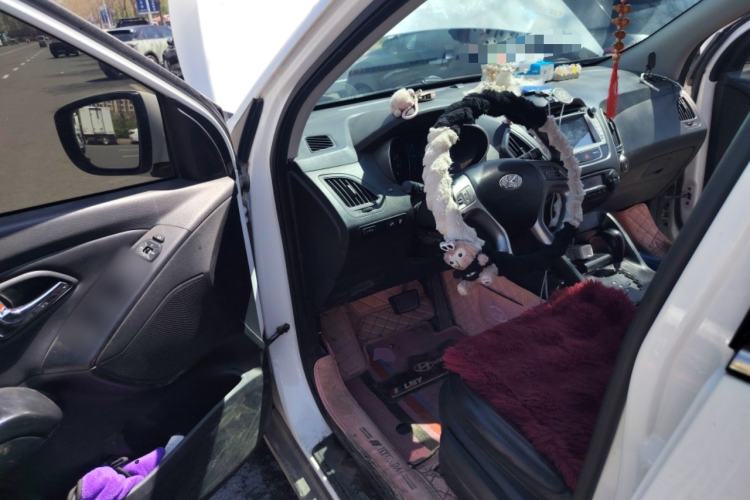 Used Hyundai ix35 2015 2.0L Automatic 2WD Smart Version China V Standard Driver Seat