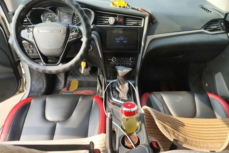 Used Venucia D60 2018 1.6L CVT Smart Connect Elite Edition
