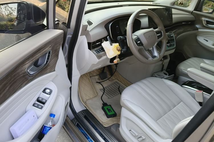 Used Roewe iMAX8 2023 400TGI Comfort Edition
