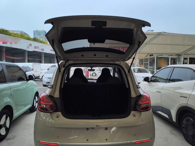 Used Wuling Bingo 2023 203km Light Edition — 18