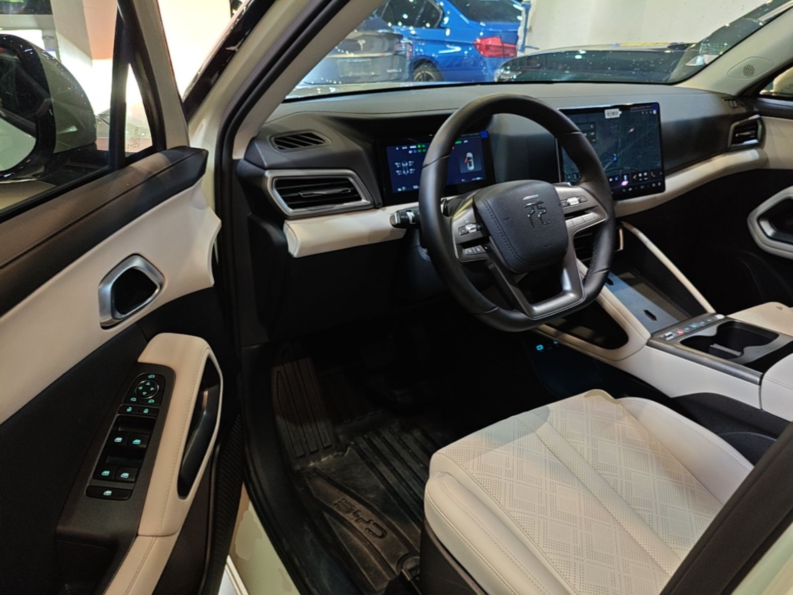 BYD Yuan UP 2025 Intelligent Driving Version 401 KM Dynamic Edition — снимка 18