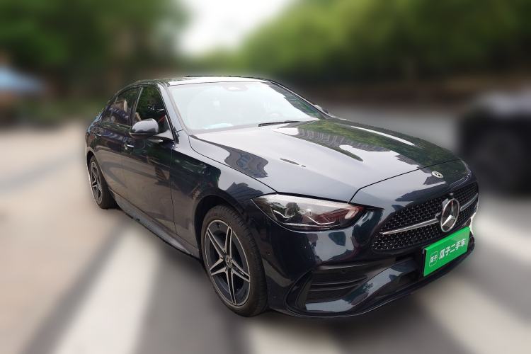 Used Mercedes-Benz C-Class 2023 Restyled C 260 L Night Edition Sports Version Front Right 45 Deg