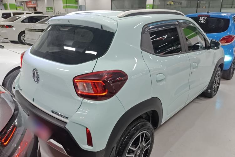 Used Dongfeng NAMMI BOX 2022 Revised Light Wind Edition 201 km Standard Version
