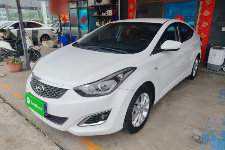 Used Hyundai Elantra (5th Generation / Langdong) 2016 1.6L Automatic Smart Version