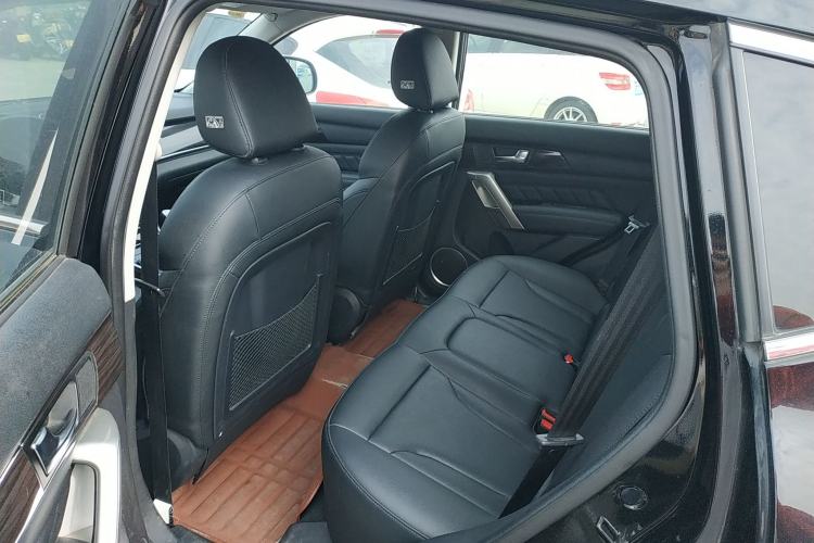 Used Haval H2 2016 Red-Label 1.5T Manual Two-Wheel Drive Luxury Model