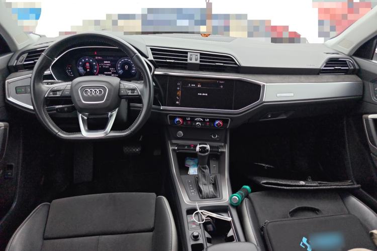 Used Audi Q3 2020 40 TFSI Fashion Dynamic Model
