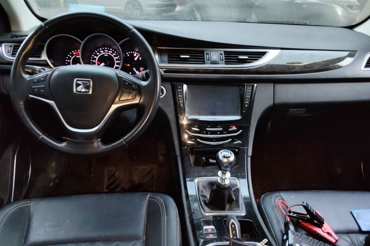 Used Zotye Z500 2016 1.5T Manual Luxury Model Center Console